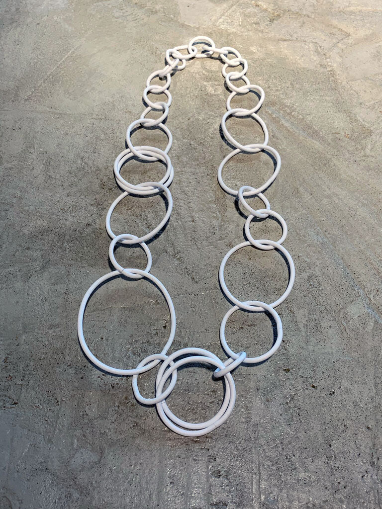 Les Moutons Noirs Ada Rubber Necklace White