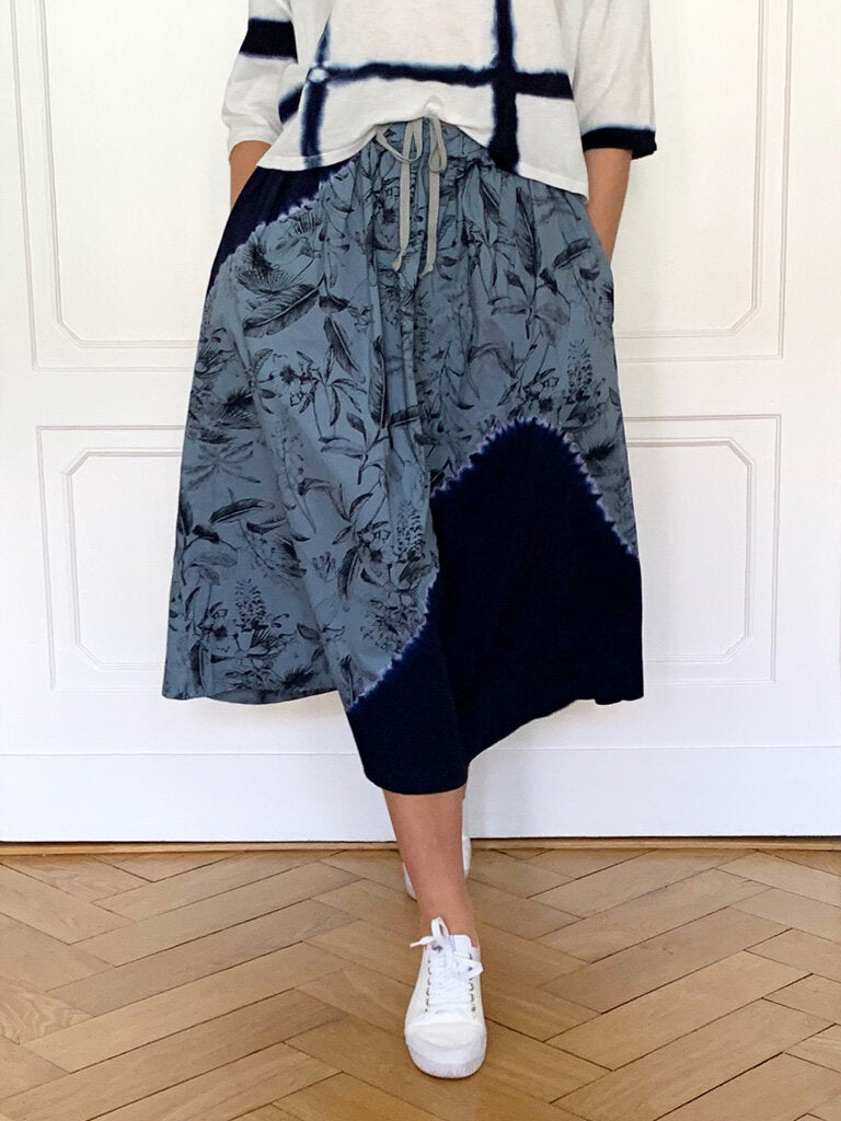 suzusan Shibori Botanical Shibori Skirt Navy