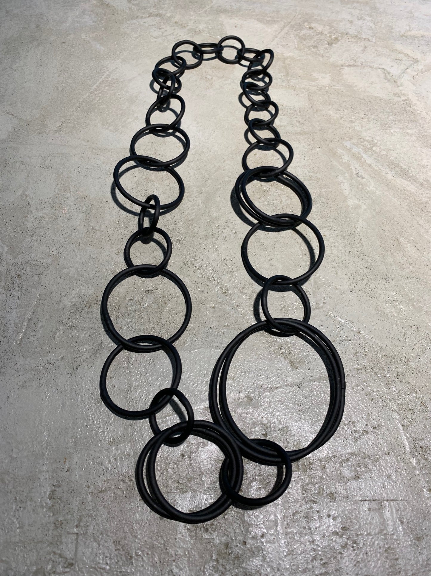 Les Moutons Noirs Ada Rubber Chain Necklace