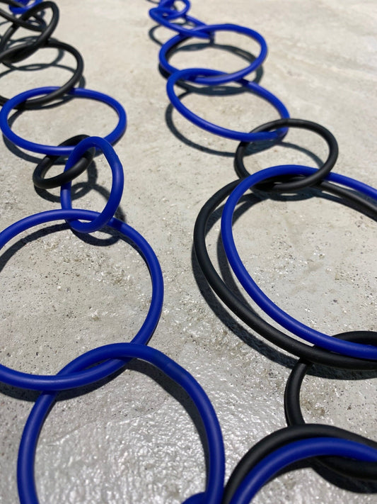 Les Moutons Noirs Ada Rubber Chain Necklace Blue